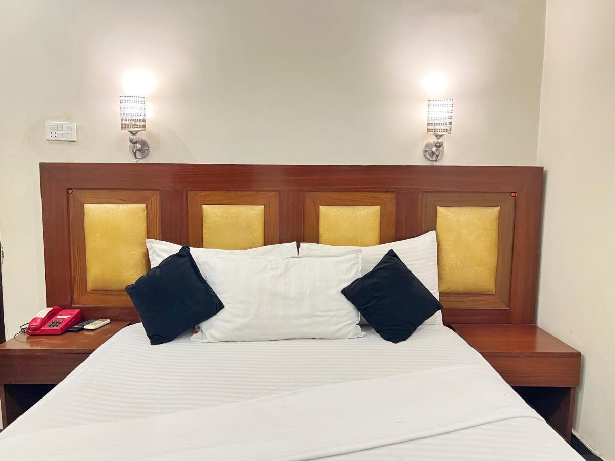 Hotel Multán Kültér fotó