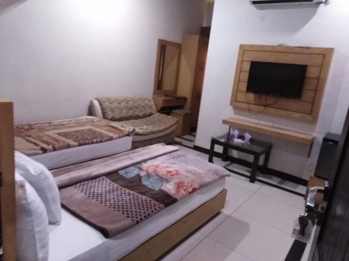 Hotel Multán Kültér fotó