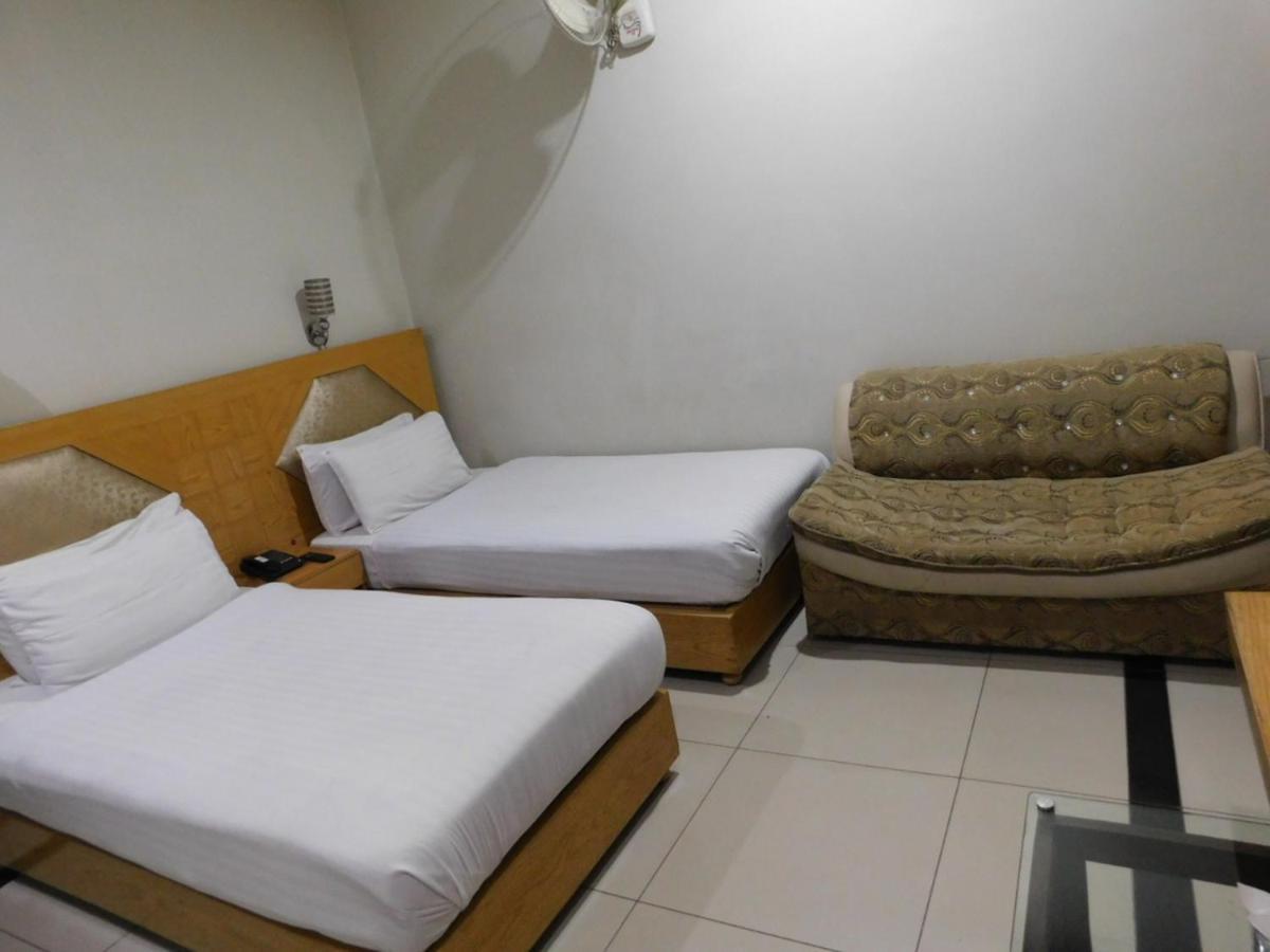 Hotel Multán Kültér fotó